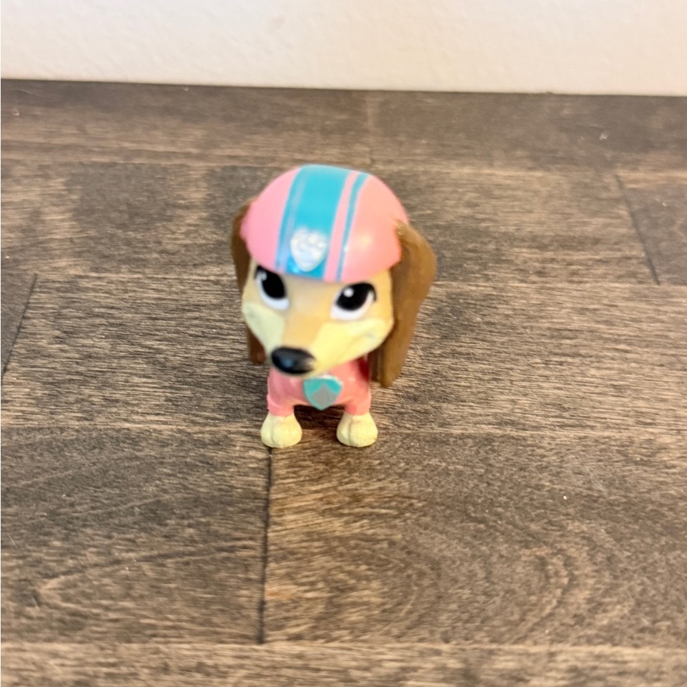 Paw Patrol Liberty Figure Pink and Blue Helmeted Pup